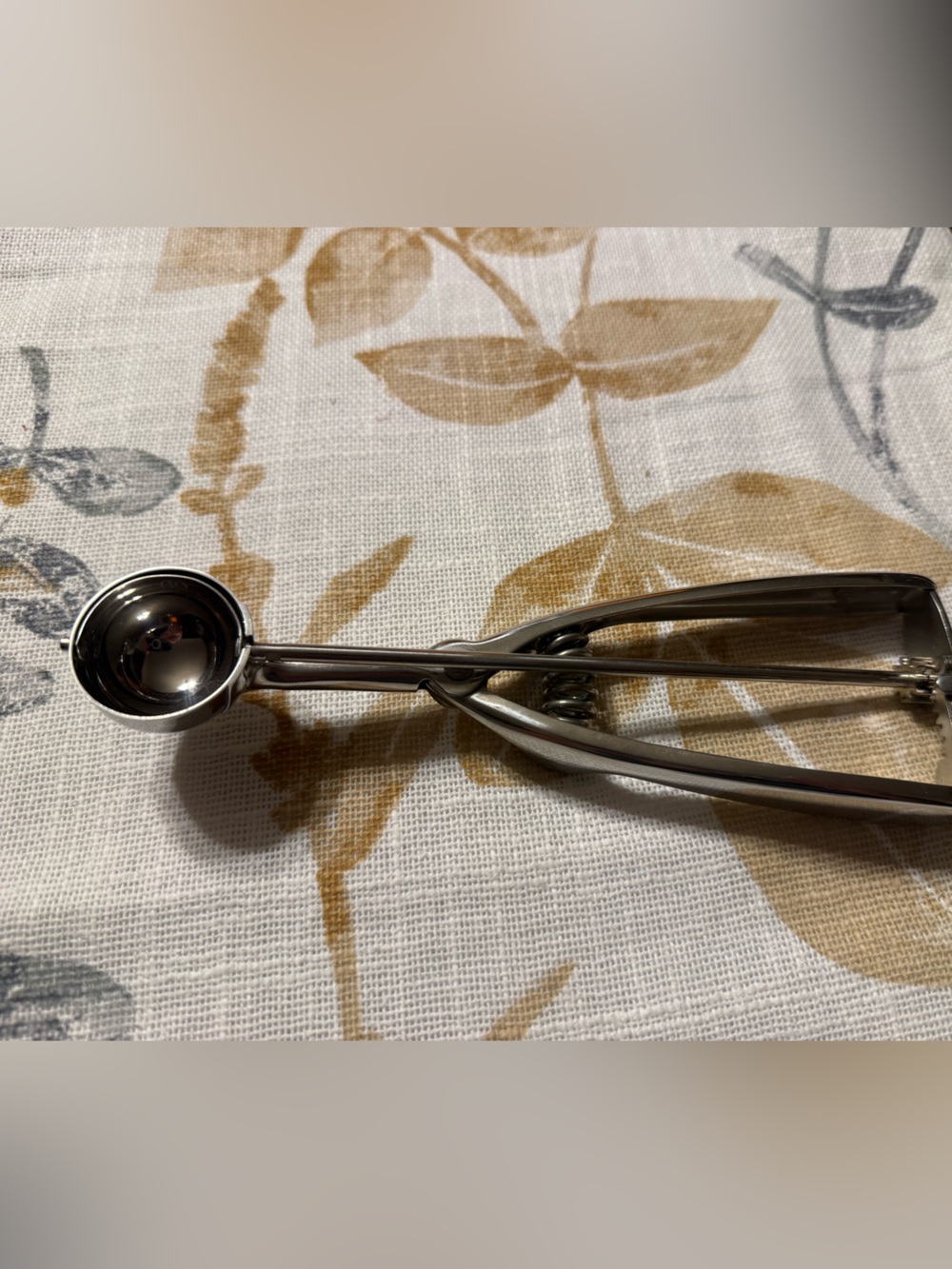 The Pampered Chef small scoop, #2530,  1 tablespoon capacity